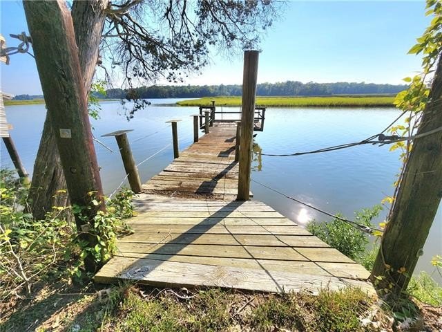 Wonderful location, at the beginning of Ware Neck. Beautiful 17+ - Beach Home for sale in Gloucester, Virginia on Beachhouse.com