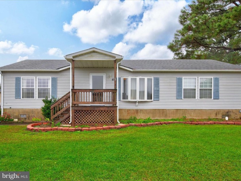 This single-level residence offers an inviting floorplan, making - Beach Home for sale in Berlin, Maryland on Beachhouse.com