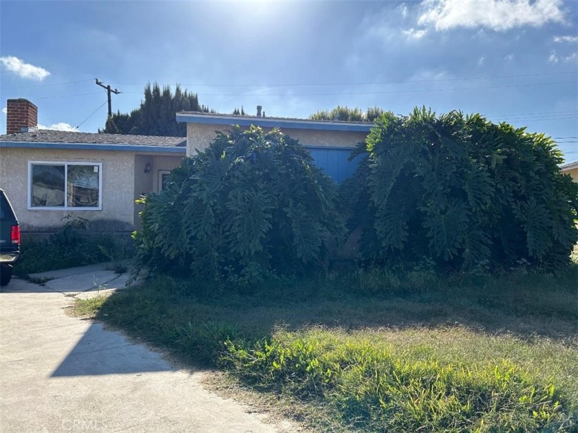 FANTASTIC opportunity is here for you, SINGLE FAMILY HOME FOR - Beach Home for sale in Lakewood, California on Beachhouse.com