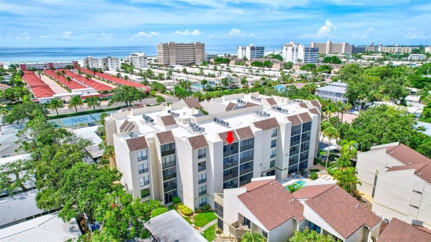 The perfect opportunity for you to enjoy the Florida Lifestyle - Beach Condo for sale in Sarasota, Florida on Beachhouse.com