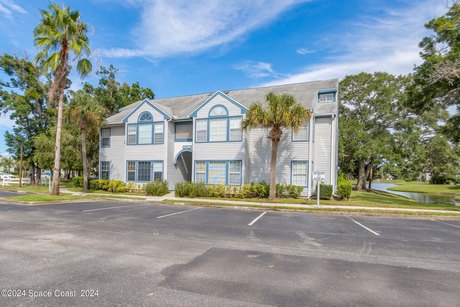 First Floor, One-Story 3 BR, 2 Bath Melbourne Condo for under - Beach Condo for sale in Melbourne, Florida on Beachhouse.com