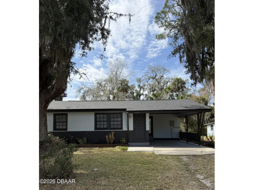 Opportunity meets location with this versatile expansive - Beach Home for sale in New Smyrna Beach, Florida on Beachhouse.com