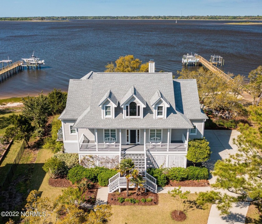 Stunning, waterfront home on the beautiful Cape Fear River - Beach Home for sale in Wilmington, North Carolina on Beachhouse.com