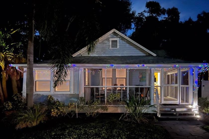 Historic Uptown Bungalow! Don't miss this adorable 2 bedroom - 2 - Beach Home for sale in St. Petersburg, Florida on Beachhouse.com