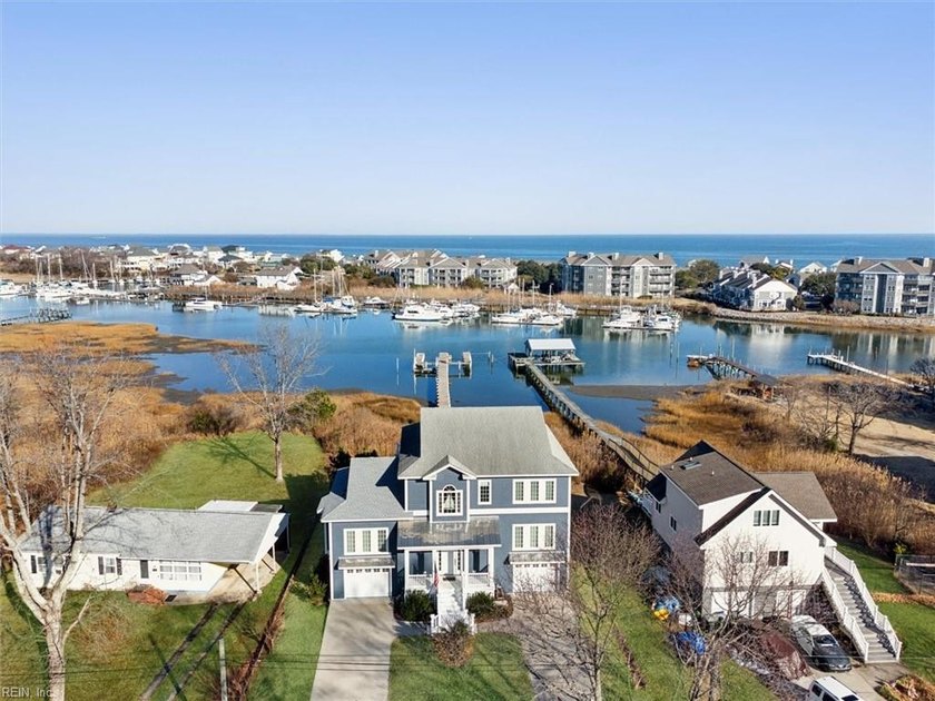 Stunning Deep WATERFRONT Coastal Custom home with almost 3600 sq - Beach Home for sale in Hampton, Virginia on Beachhouse.com