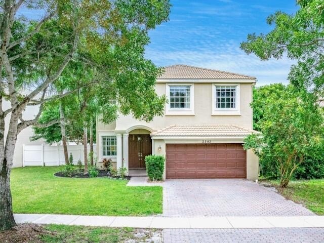 MOTIVATED SELLER is offering 2.5% towards rate buy-down or home - Beach Home for sale in Wellington, Florida on Beachhouse.com