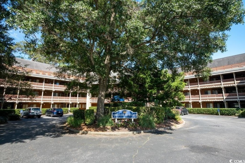 Beautifully updated condo featuring LVP flooring and tile - Beach Condo for sale in Myrtle Beach, South Carolina on Beachhouse.com