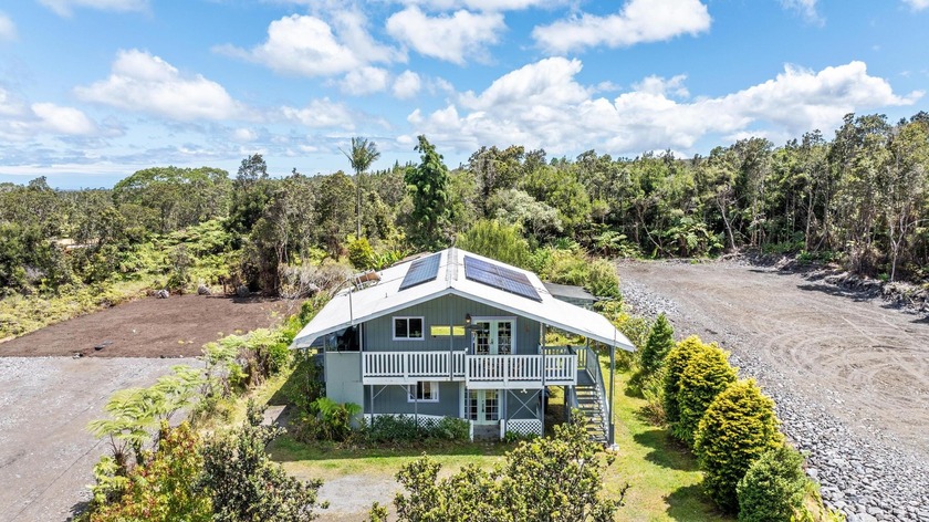 $5,000 CREDIT TO BUYER AT CLOSING! Versatile home with income - Beach Home for sale in Volcano, Hawaii on Beachhouse.com