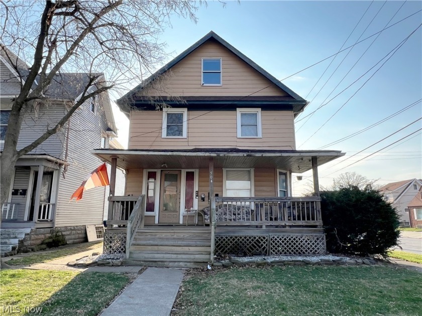 Wow great investment opportunity for new Investor or Investor - Beach Townhome/Townhouse for sale in Lorain, Ohio on Beachhouse.com