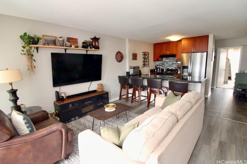 Lovely remodeled & spacious home located in highly desired area - Beach Condo for sale in Honolulu, Hawaii on Beachhouse.com