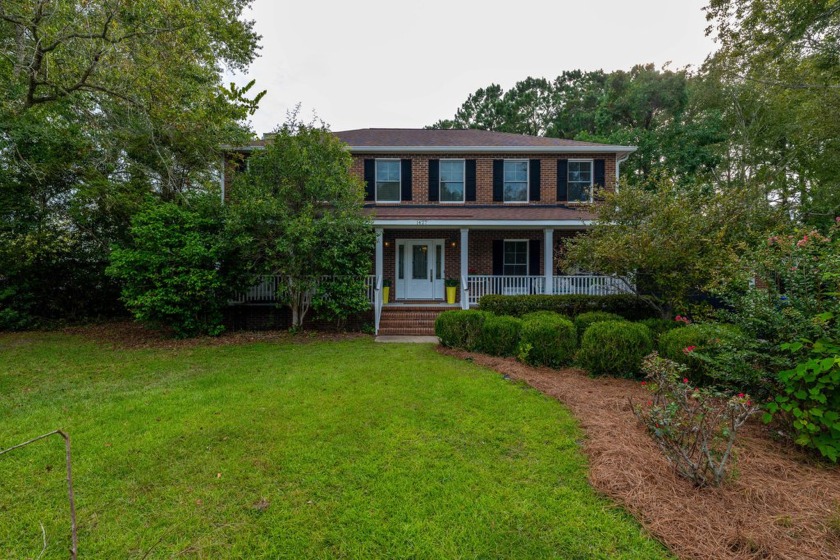 Priced to sell! Interior professionally painted on 11/09/24 - Beach Home for sale in Mount Pleasant, South Carolina on Beachhouse.com