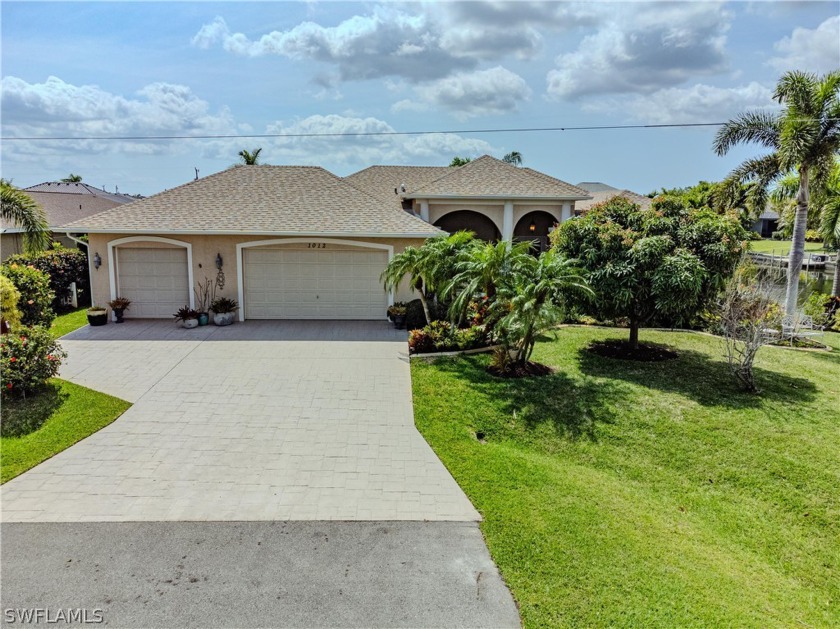 Nestled in a popular neighborhood for freshwater fishing and - Beach Home for sale in Cape Coral, Florida on Beachhouse.com