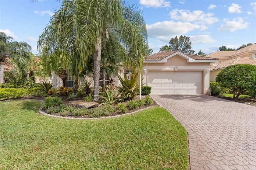 Enjoy the Country Club lifestyle in this fully furnished, well - Beach Home for sale in Lakewood Ranch, Florida on Beachhouse.com