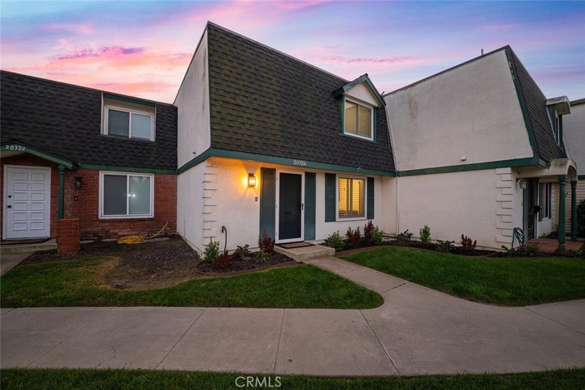 Discover coastal luxury in this beautifully upgraded beach-close - Beach Condo for sale in Huntington Beach, California on Beachhouse.com