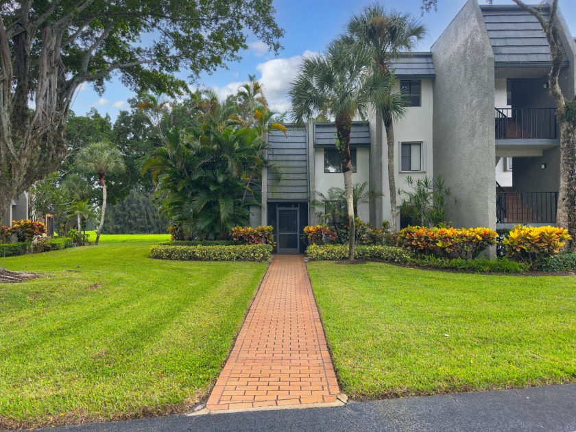 Beautifully maintained 3-bedroom townhouse in a sought-after 55+ - Beach Townhome/Townhouse for sale in Lake Worth, Florida on Beachhouse.com