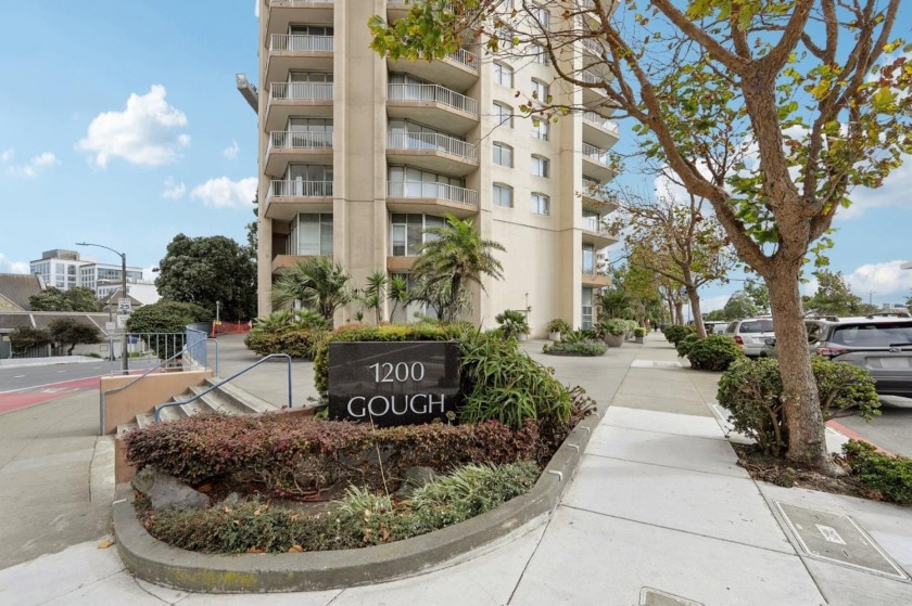 Live above it all at 1200 Gough St #14D, a beautifully appointed - Beach Condo for sale in San Francisco, California on Beachhouse.com