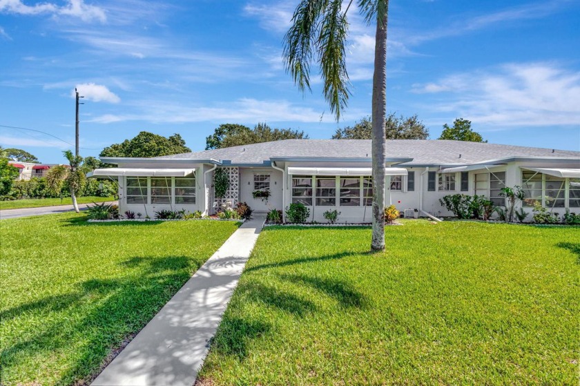 Spacious 1 BR/ 2 full bath condo in active adult community of - Beach Condo for sale in Delray Beach, Florida on Beachhouse.com