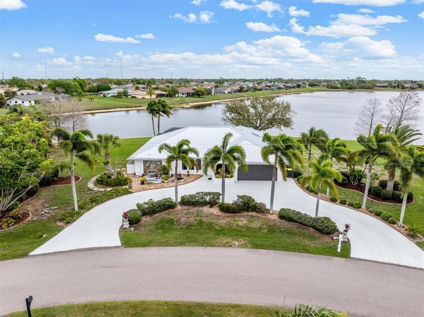 Under contract-accepting backup offers. Spectacular mini estate - Beach Home for sale in Punta Gorda, Florida on Beachhouse.com