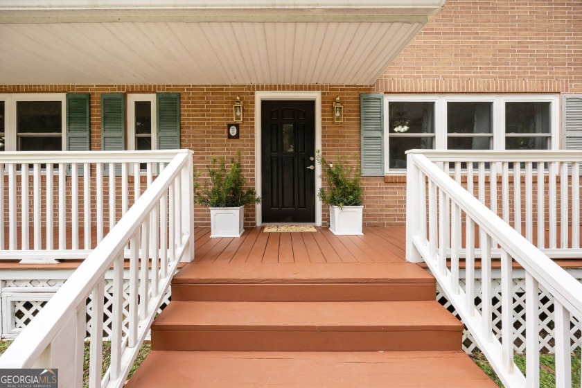 This property presents a unique opportunity to be in downtown St - Beach Home for sale in Saint Marys, Georgia on Beachhouse.com