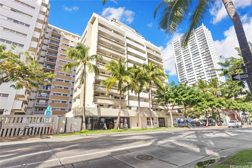 Kuhio Village Tower 1 presents a great investment opportunity to - Beach Condo for sale in Honolulu, Hawaii on Beachhouse.com