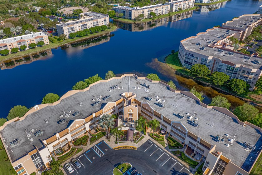 Gorgeous condo on the first floor with over 1800 sq ft - Beach Condo for sale in Tamarac, Florida on Beachhouse.com