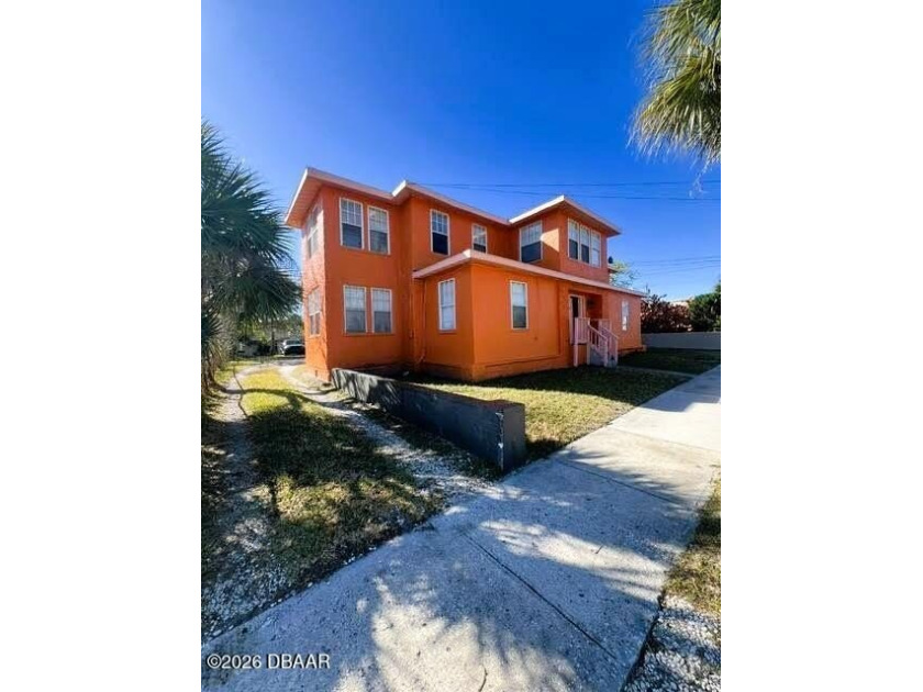 Great Income Property. Three large apartments, 2 two bedrooms - Beach Home for sale in Daytona Beach, Florida on Beachhouse.com