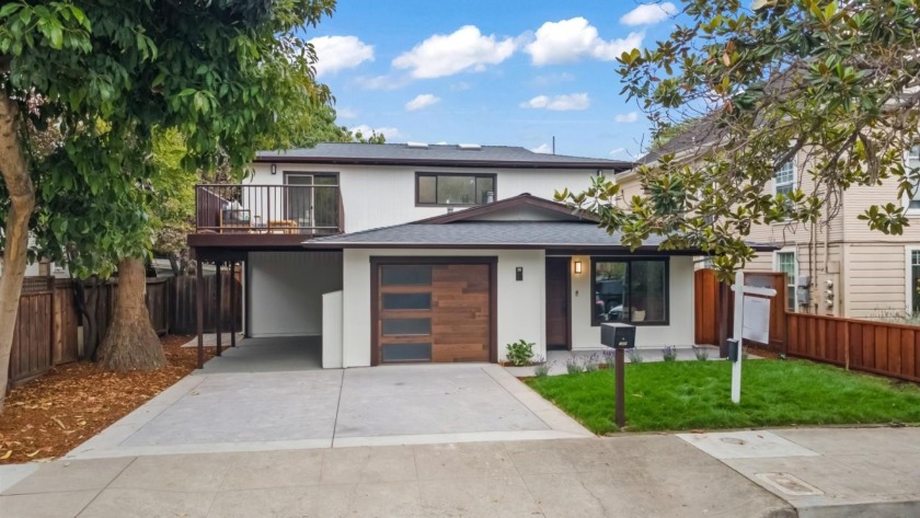 New Price! A rare opportunity to own a home of this size and - Beach Home for sale in Santa Cruz, California on Beachhouse.com