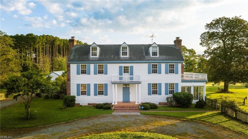 Welcome to Watcombe Manor, a stunning property that spans across - Beach Home for sale in Moon, Virginia on Beachhouse.com