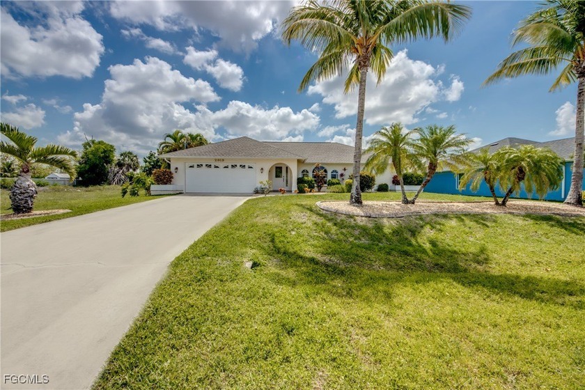 Welcome to your private oasis in SW Cape Coral! This beautifully - Beach Home for sale in Cape Coral, Florida on Beachhouse.com