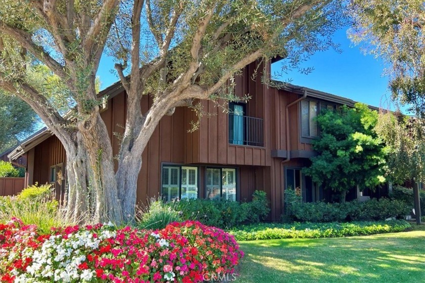 Welcome home to this beautifully remodeled end-unit within the - Beach Townhome/Townhouse for sale in San Pedro, California on Beachhouse.com