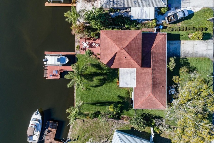 Under contract-accepting backup offers. Discover a rare gem in - Beach Home for sale in St. Petersburg, Florida on Beachhouse.com