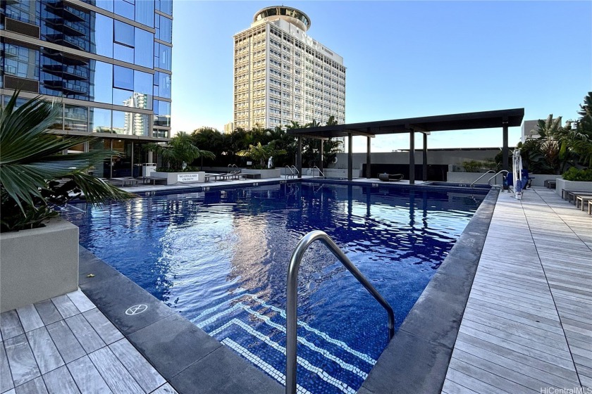 This highly desirable 09 stack residence features a thoughtfully - Beach Condo for sale in Honolulu, Hawaii on Beachhouse.com