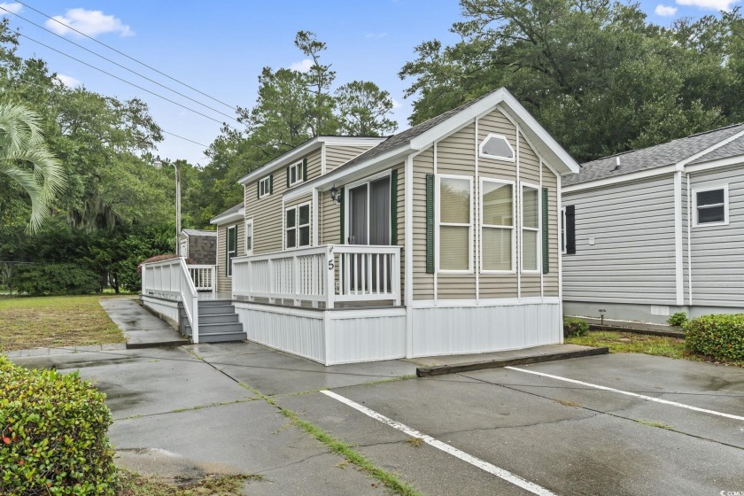 Your Coastal Getaway Awaits! Discover the perfect blend of - Beach Home for sale in North Myrtle Beach, South Carolina on Beachhouse.com