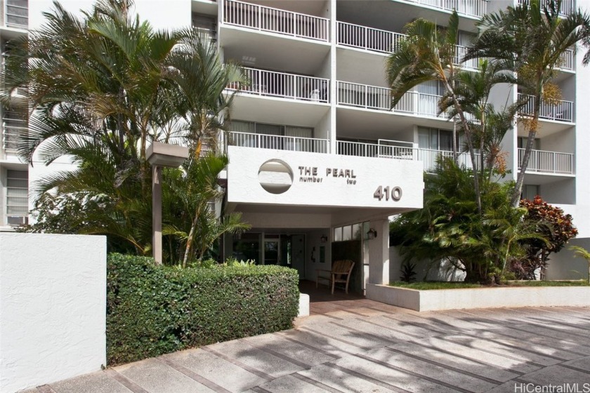 This home is move-in ready, or rent-ready for investors! - Beach Condo for sale in Aiea, Hawaii on Beachhouse.com