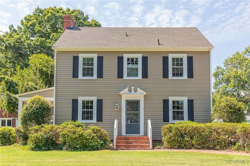 Lovely 2 story colonial with water views of Hoskins Creek and - Beach Home for sale in Tappahannock, Virginia on Beachhouse.com