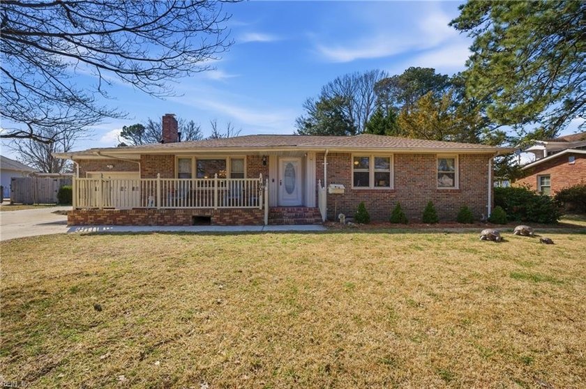 The living is easy in this beautiful & immaculately kept brick - Beach Home for sale in Virginia Beach, Virginia on Beachhouse.com