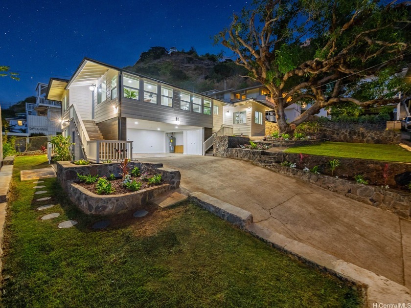 Welcome to this stunning + fully remodeled 4 bedroom 3 bath home - Beach Home for sale in Honolulu, Hawaii on Beachhouse.com