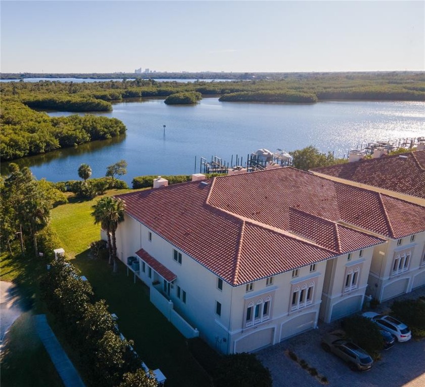 The beautiful waterfront gated community of Portofino at - Beach Townhome/Townhouse for sale in St. Petersburg, Florida on Beachhouse.com