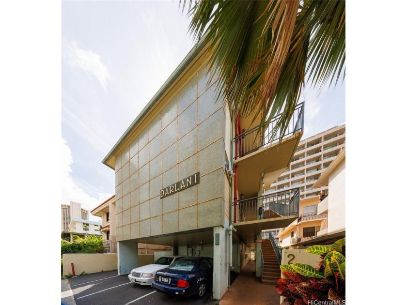 Charming building with timeless, stunning tile facade in the - Beach Home for sale in Honolulu, Hawaii on Beachhouse.com