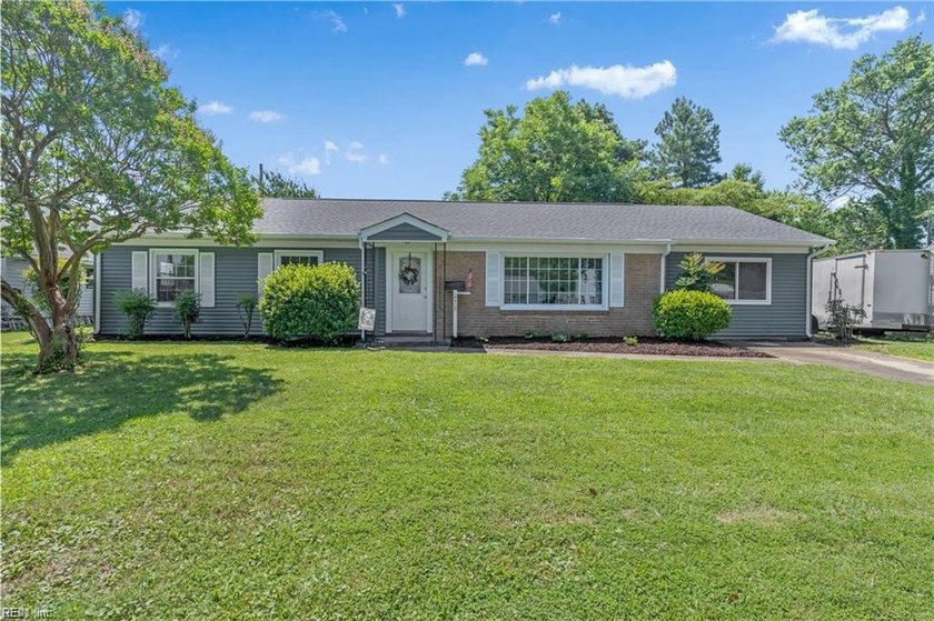 Like New Construction! Charming Four Bedroom/Two Full Bathrooms - Beach Home for sale in Virginia Beach, Virginia on Beachhouse.com