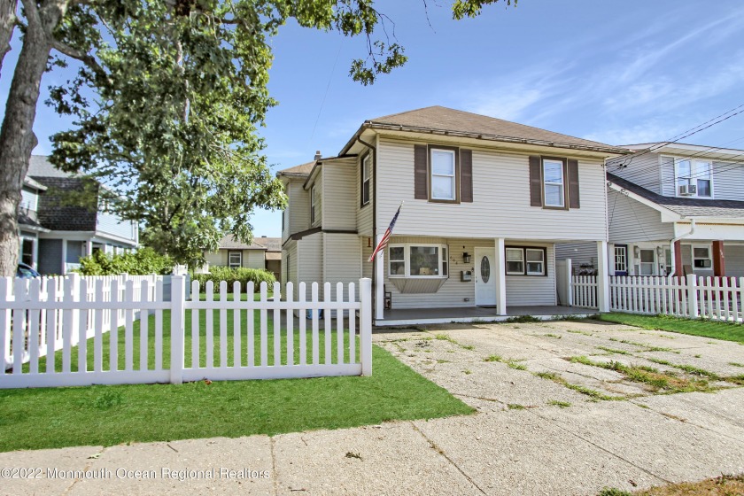 Enjoy all that Belmar has to offer in this spacious 4 bedroom - Beach Home for sale in Belmar, New Jersey on Beachhouse.com