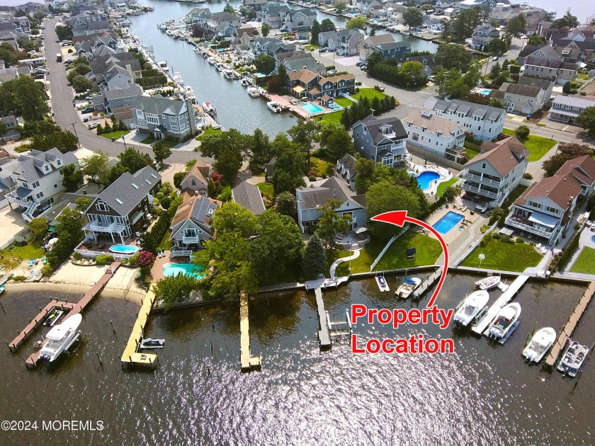 THIS FABULOUS VERY PRIVATE CUSTOM WATERFRONT HOME OFF PRINCETON - Beach Home for sale in Brick, New Jersey on Beachhouse.com