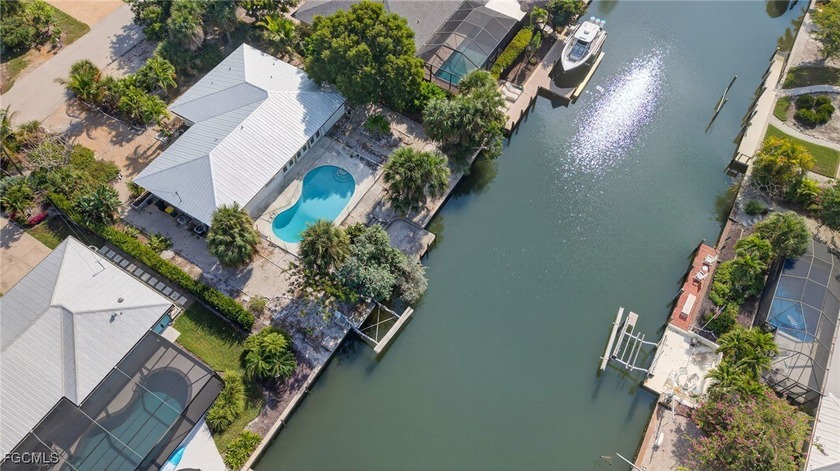Discover an increasingly rare opportunity to shape your own - Beach Home for sale in Sanibel, Florida on Beachhouse.com