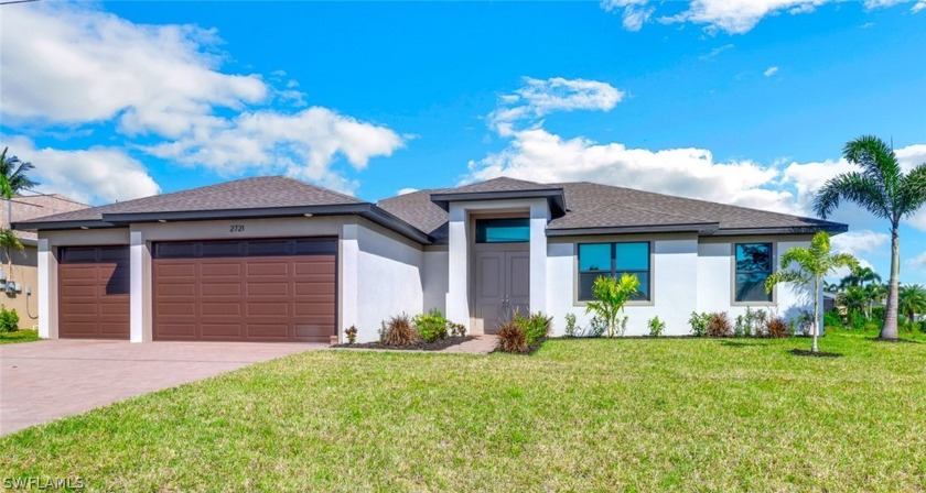 Welcome to your dream waterfront retreat in beautiful Cape Coral - Beach Home for sale in Cape Coral, Florida on Beachhouse.com