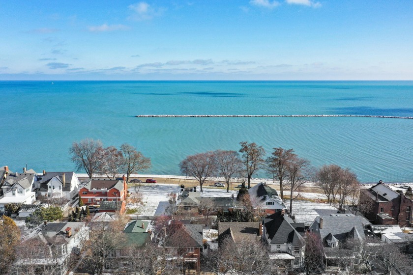 Fabulous unobstructed Lake Michigan views from this 3 BD, 2 BA - Beach Home for sale in Racine, Wisconsin on Beachhouse.com
