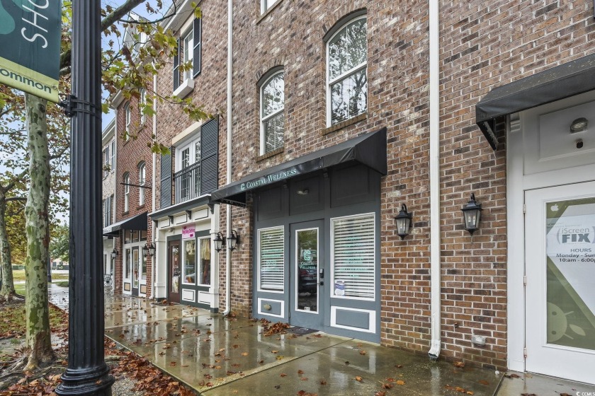 Welcome to the highly desirable community of Market Common-The - Beach Townhome/Townhouse for sale in Myrtle Beach, South Carolina on Beachhouse.com