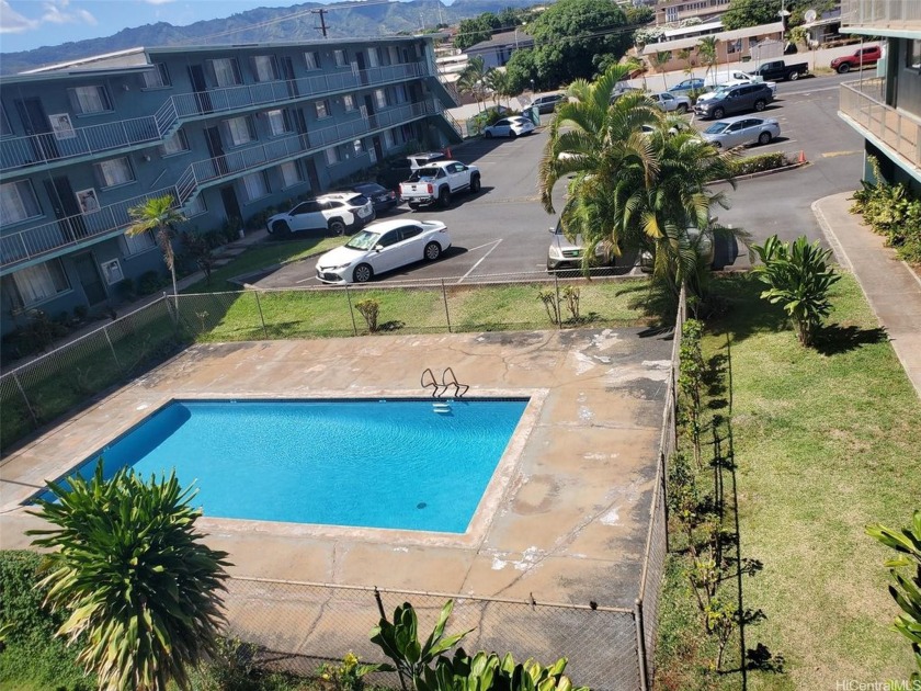 A spacious 2 bedroom with closets, 1 full bath,1 designated - Beach Apartment for sale in Waipahu, Hawaii on Beachhouse.com