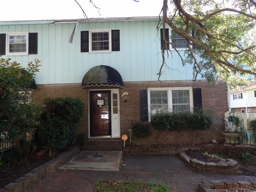 Can't beat this location, 1 block from the beach. Corner unit - Beach Townhome/Townhouse for sale in Myrtle Beach, South Carolina on Beachhouse.com