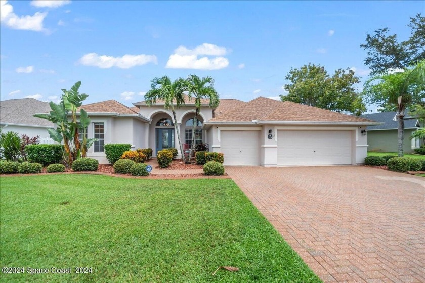 Oversized waterfront lot! Pride of ownership is evident - Beach Home for sale in Rockledge, Florida on Beachhouse.com