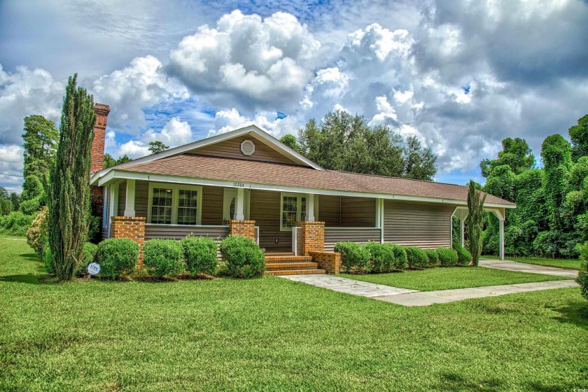 Welcome to this beautifully renovated single level home - Beach Home for sale in Longs, South Carolina on Beachhouse.com